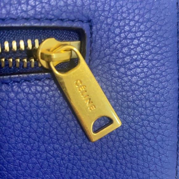 CELINE - Trapeze Large Blue Drummed Leather Bag - Picture 8 of 13